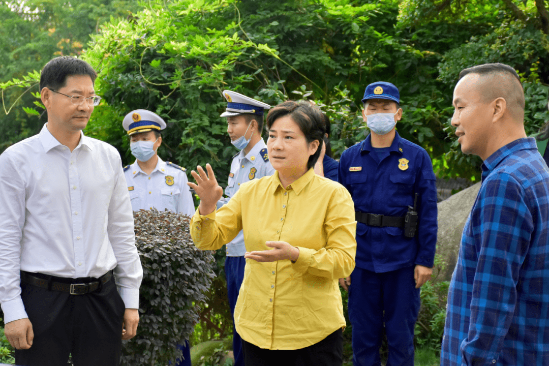 省文化和旅游厅厅长雷文洁调研我区与爱同行惠游湖北活动