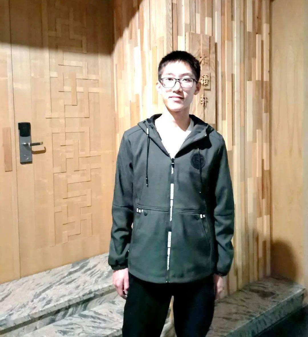 g1701班 陈天平最后,我也想送给我的学弟学妹们一句话,这也是我的