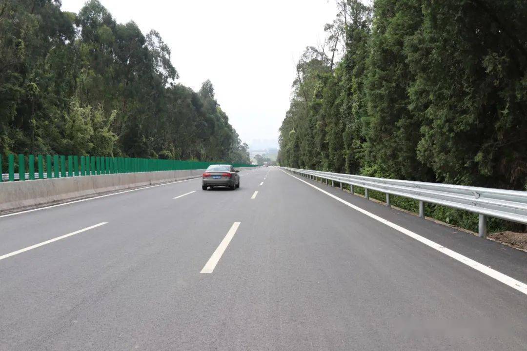 的大車需經昆安高速公路,西北繞城高速,安晉高速等其他環線繞行前往