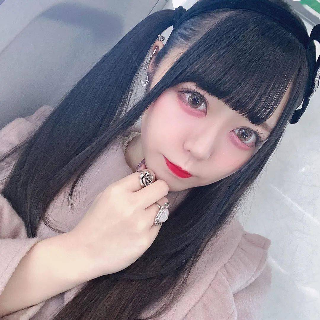 风靡日本的地雷妆到底有多雷