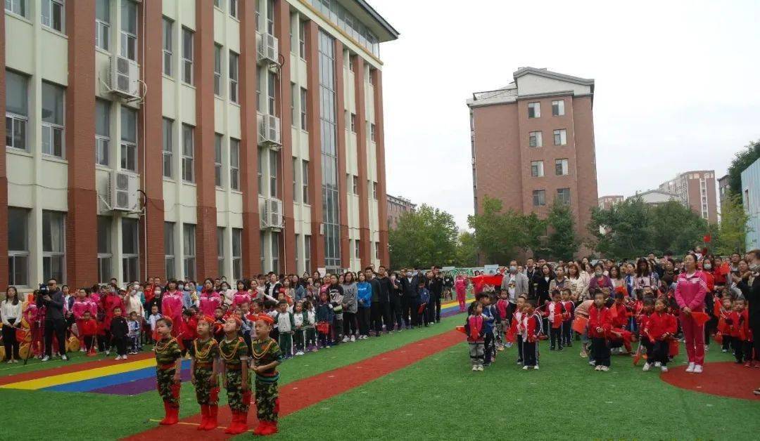 营口市育才幼儿园开展向国旗敬礼做时代新人主题升旗仪式