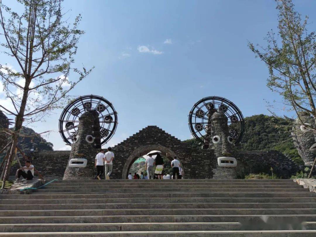 开发区歪寨古村!_安顺