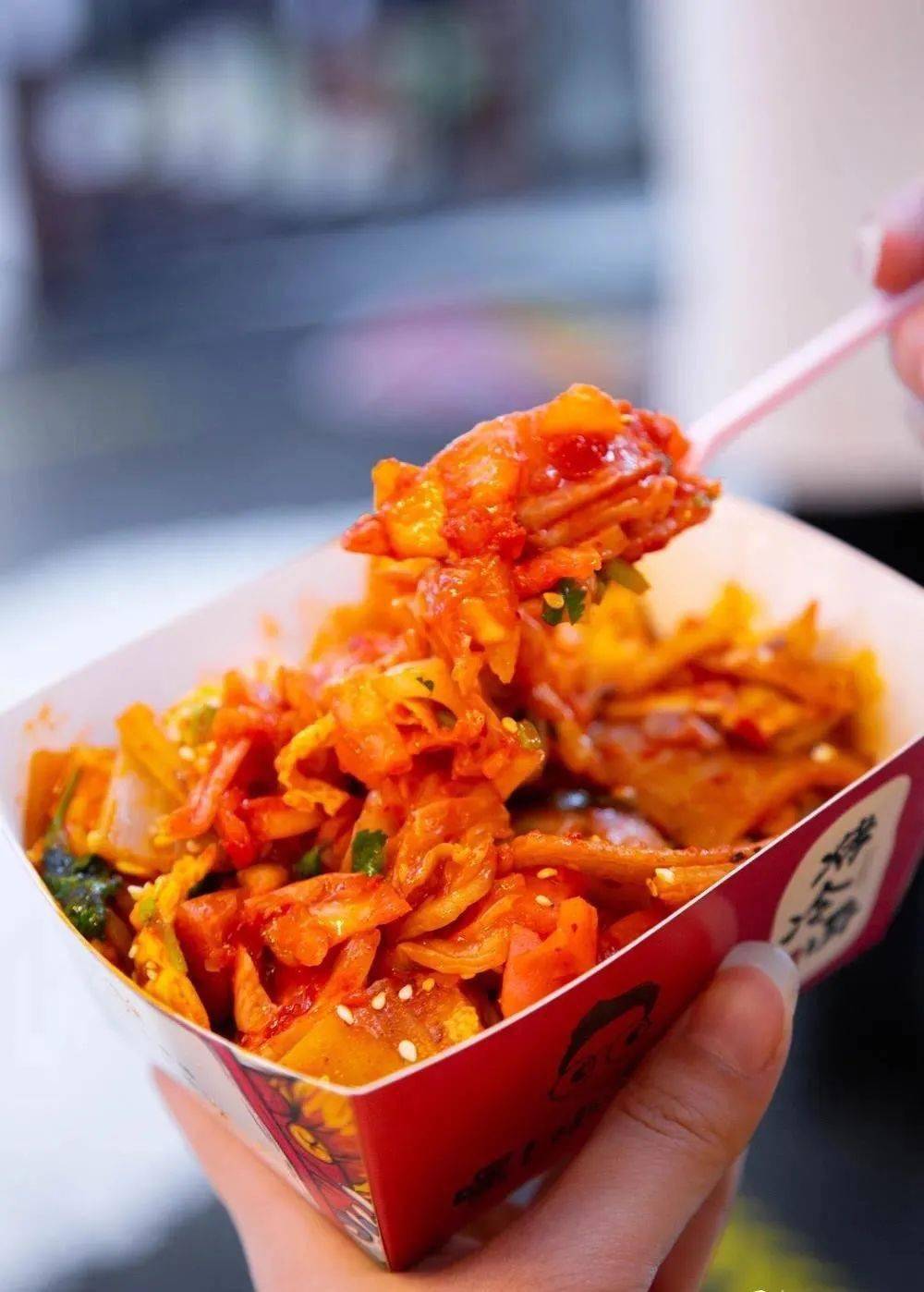 嘿小哥儿超火网红烤冷面1元吃有小龙虾榴莲鸡排还有