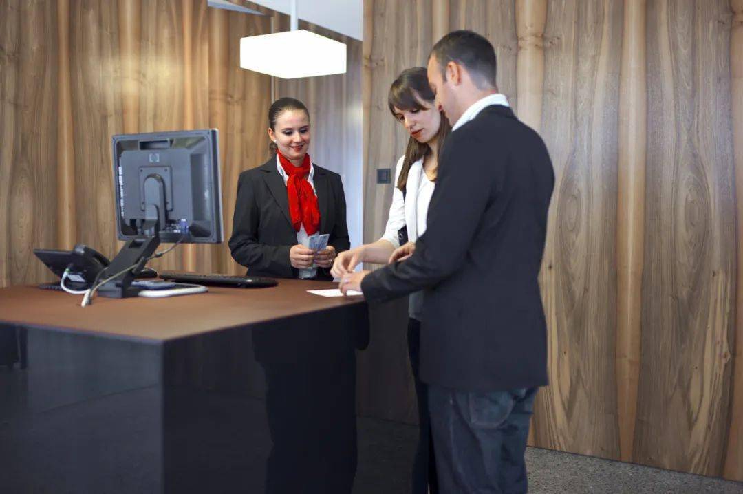 瑞士的银行少了