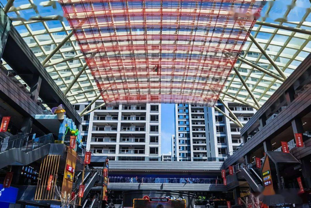 双节逛铅山天街