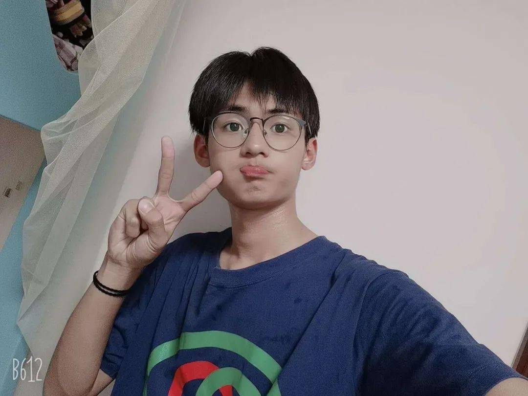 广州校园男神评选第一组有你学校的男生吗