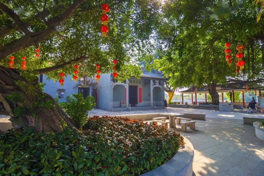 村与上海"东方好莱坞"签约作为佛山"广莱坞"影视取景点"水上紫南"电影