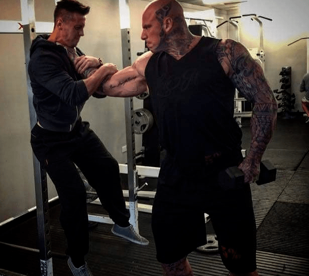 真的是太真猛了比巨石强森更强壮的男人——martyn ford(马丁·福特)!