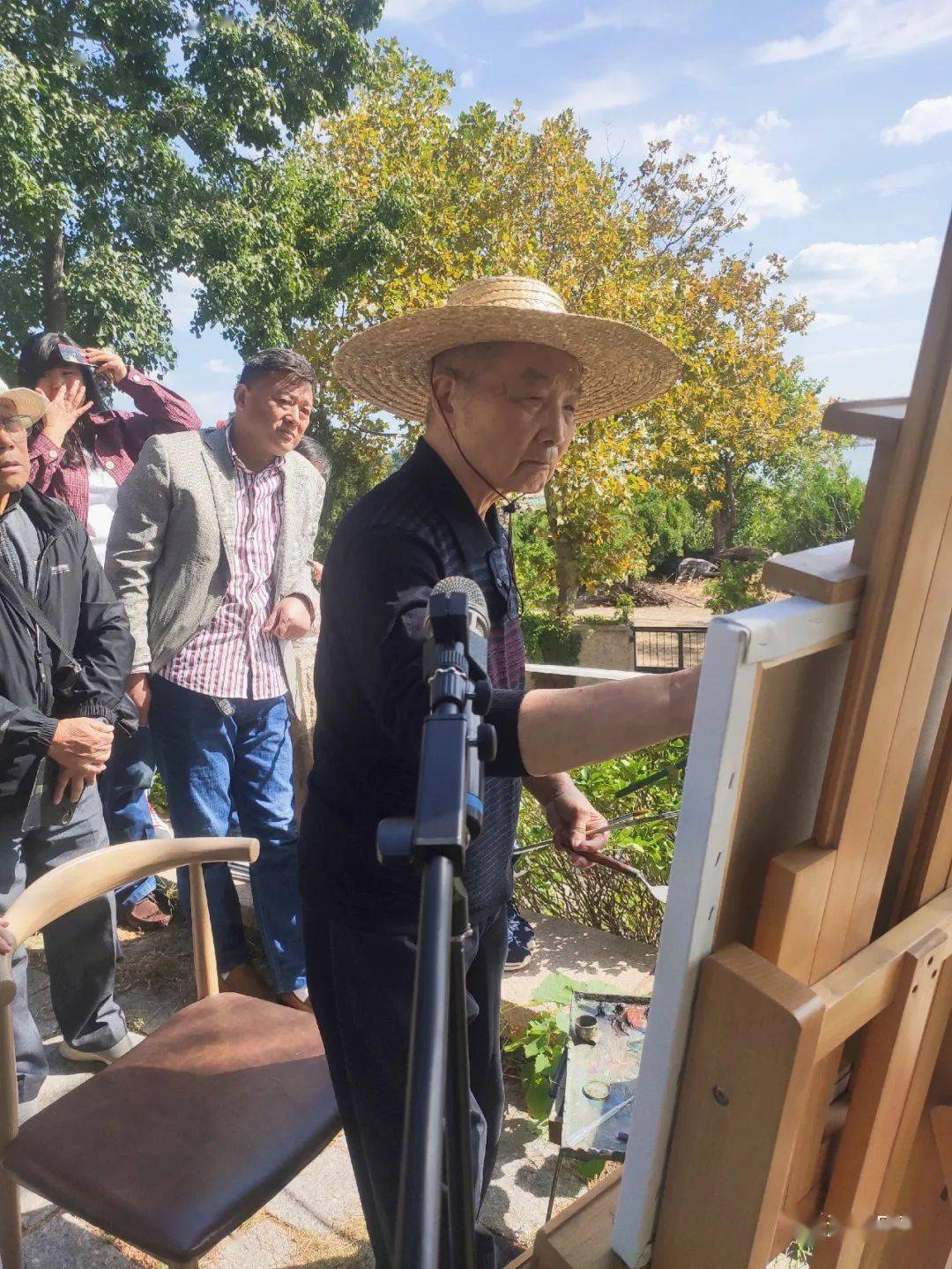 艺履无涯崔开玺油画展开幕式隆重举行