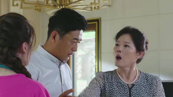 婚姻时差女儿移民出国家里只剩小保姆和女婿岳母不淡定了