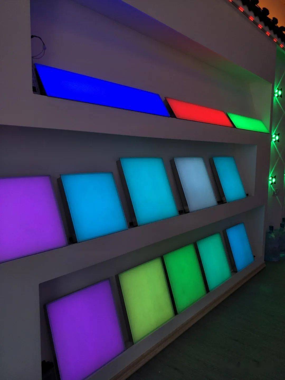 中山市同辉照明有限公司│专业生产led地砖灯及户外亮化灯具