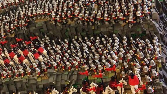 12000个乐高步兵人仔还原古代战争的"千军万马"