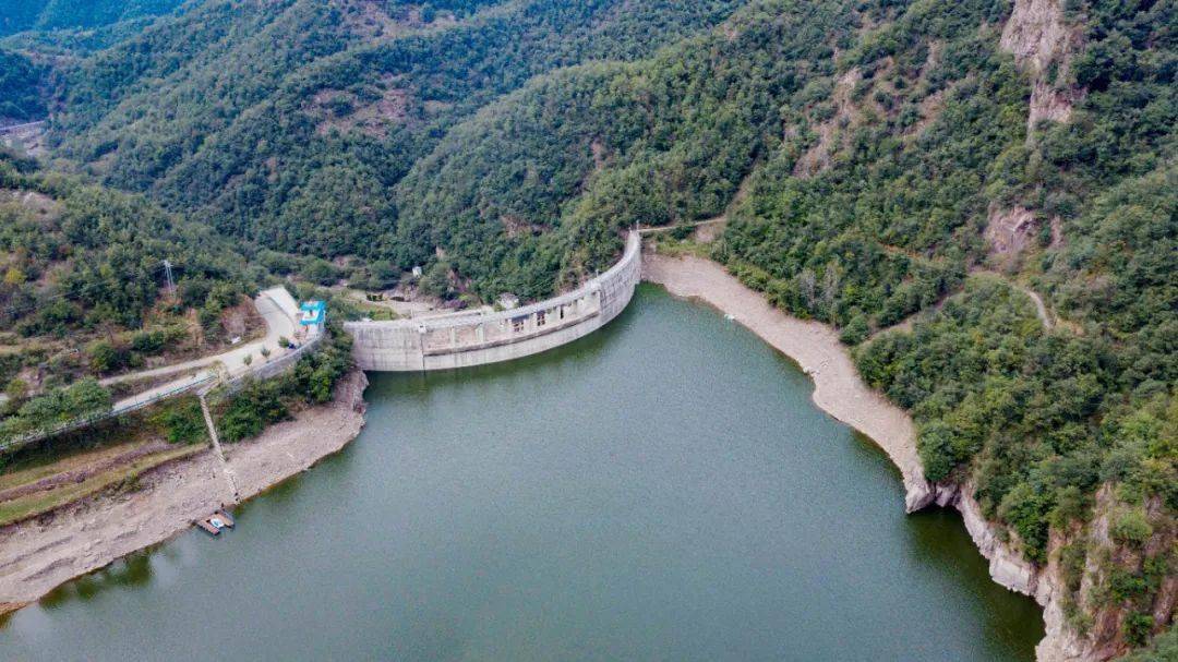 虎盘水库波光潋滟景美如画