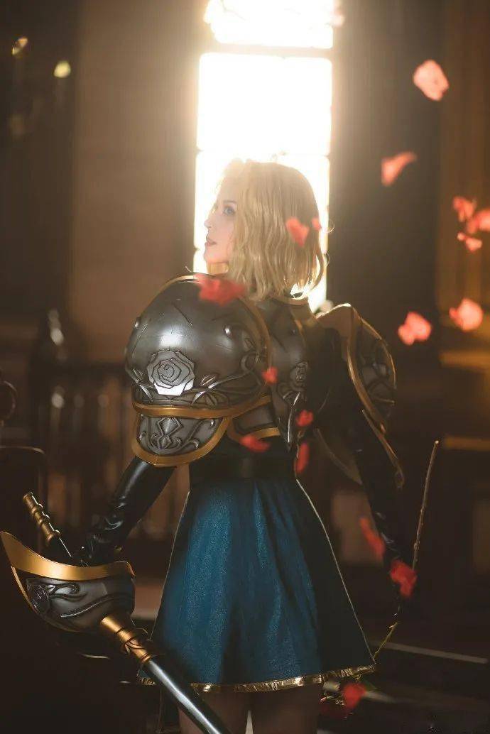 王者荣耀cos新英雄夏洛特cos终于来了这波几分