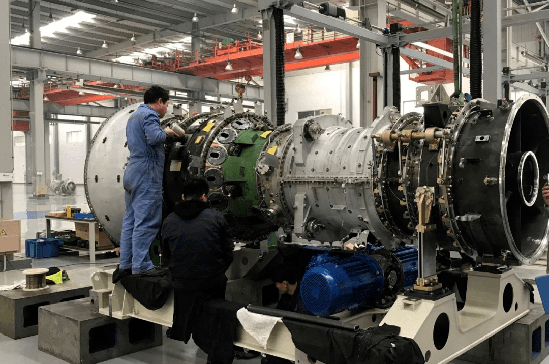 调试工作,首台国产海上平台用25兆瓦双燃料燃气轮机发电机组于2018