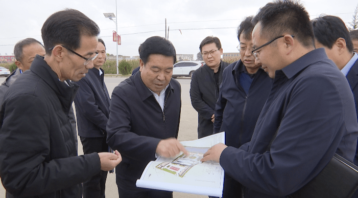 【侯志强调研平泉镇新区开发建设工作】10月9日,县委副书记,县长侯