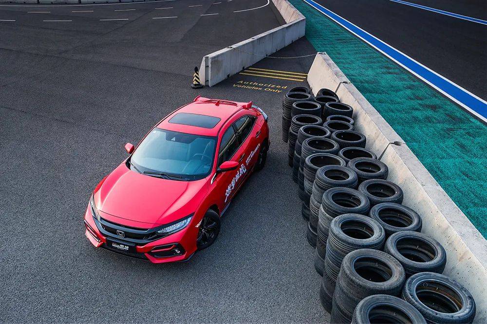 刺激惬意两相宜东风本田思域hatchback