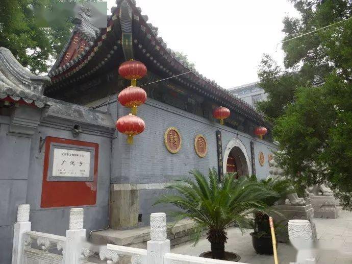 早年人们为什么要去什刹海放河灯?_京师