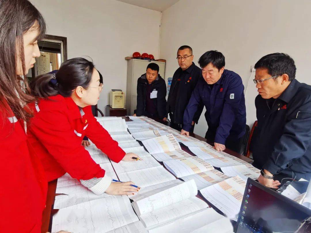 解释中心与志丹采油厂针对金探39井进行新技术交流