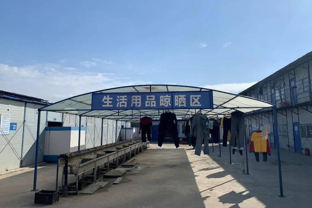 走出家门，享受自然——户外运动服新趋势与选购指南