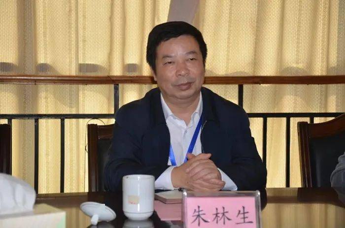 朱林生考察泰州学院校外实习基地泰州市海陵学校