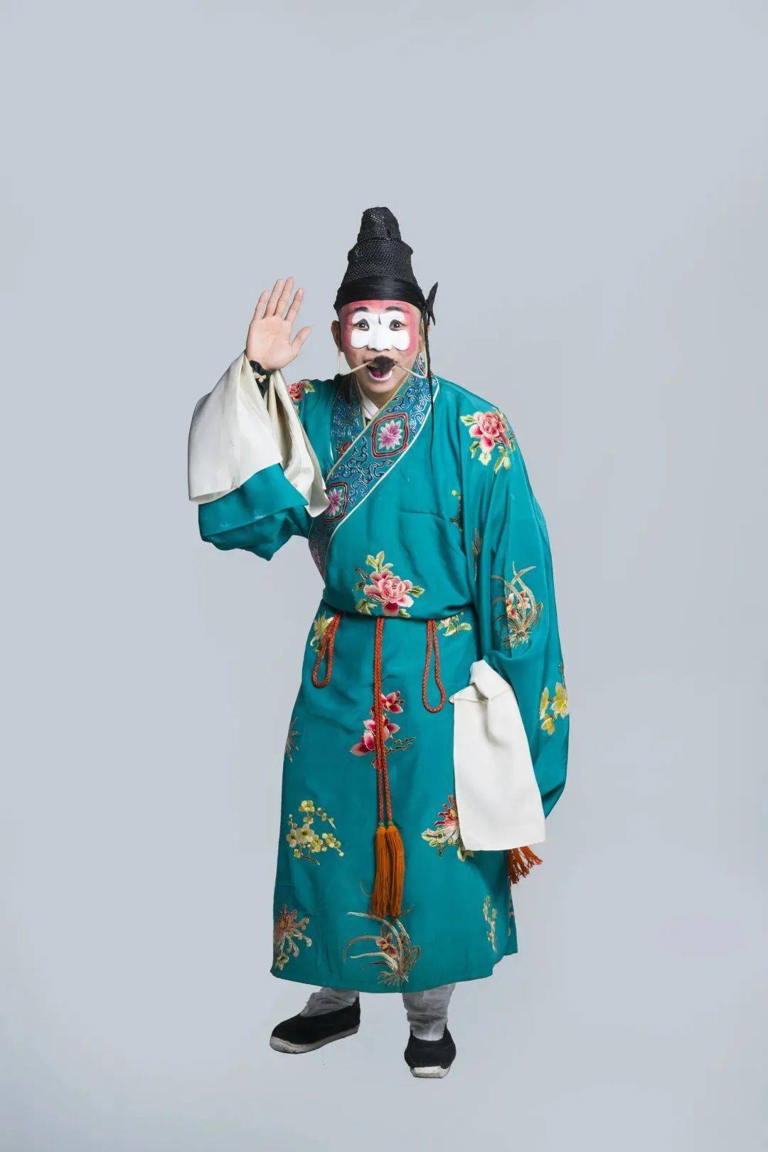 上海戏曲广播戏谈周五开播首期直播无丑不成戏严庆谷和他的学生们