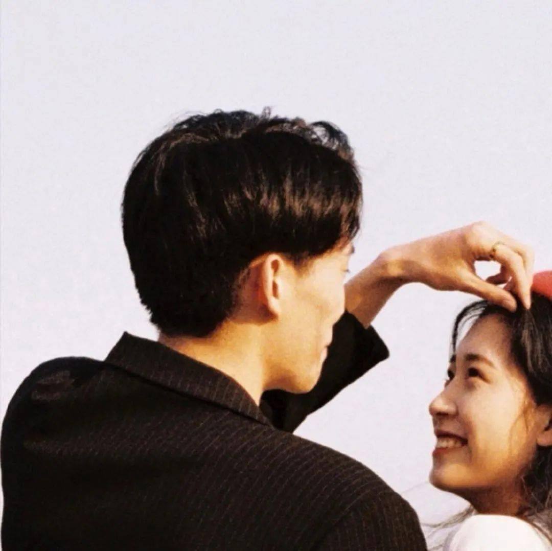 情侣头像精选真人情头超甜且文艺情话文案