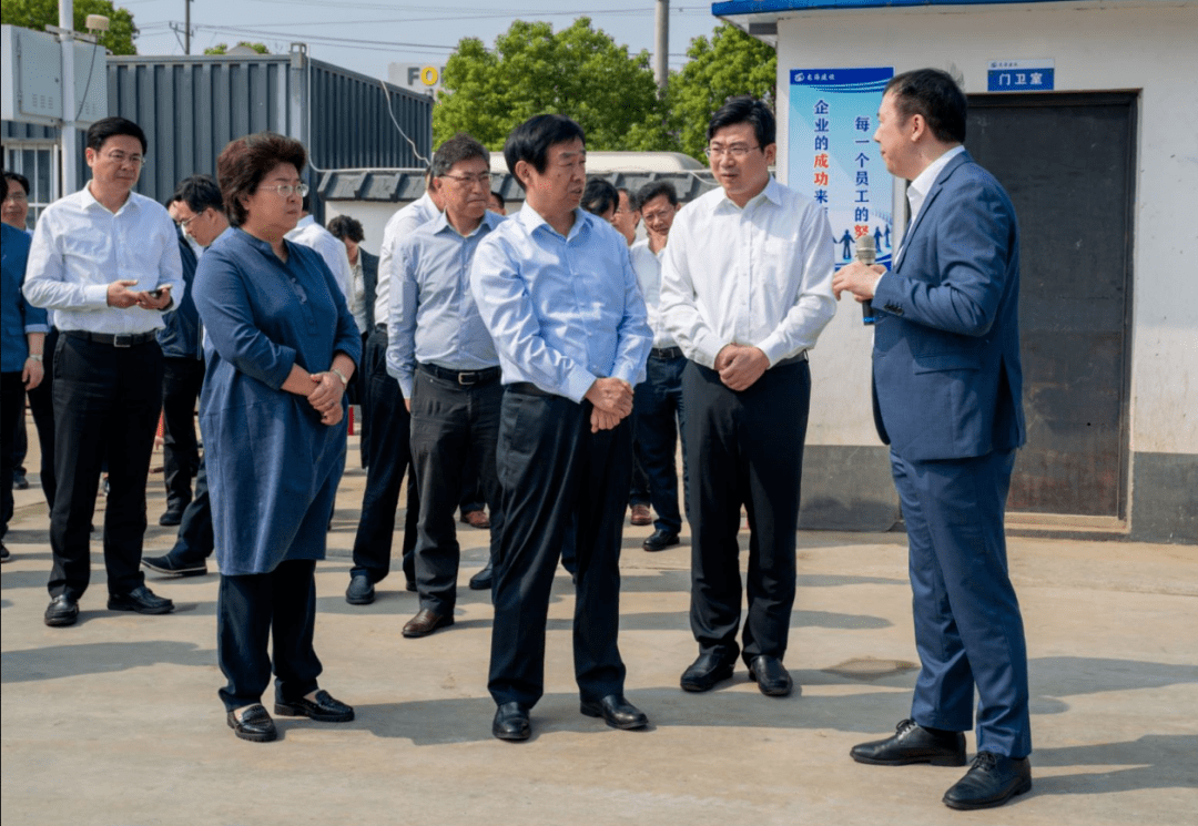 市委书记齐家滨现场观摩察看高新区重点项目