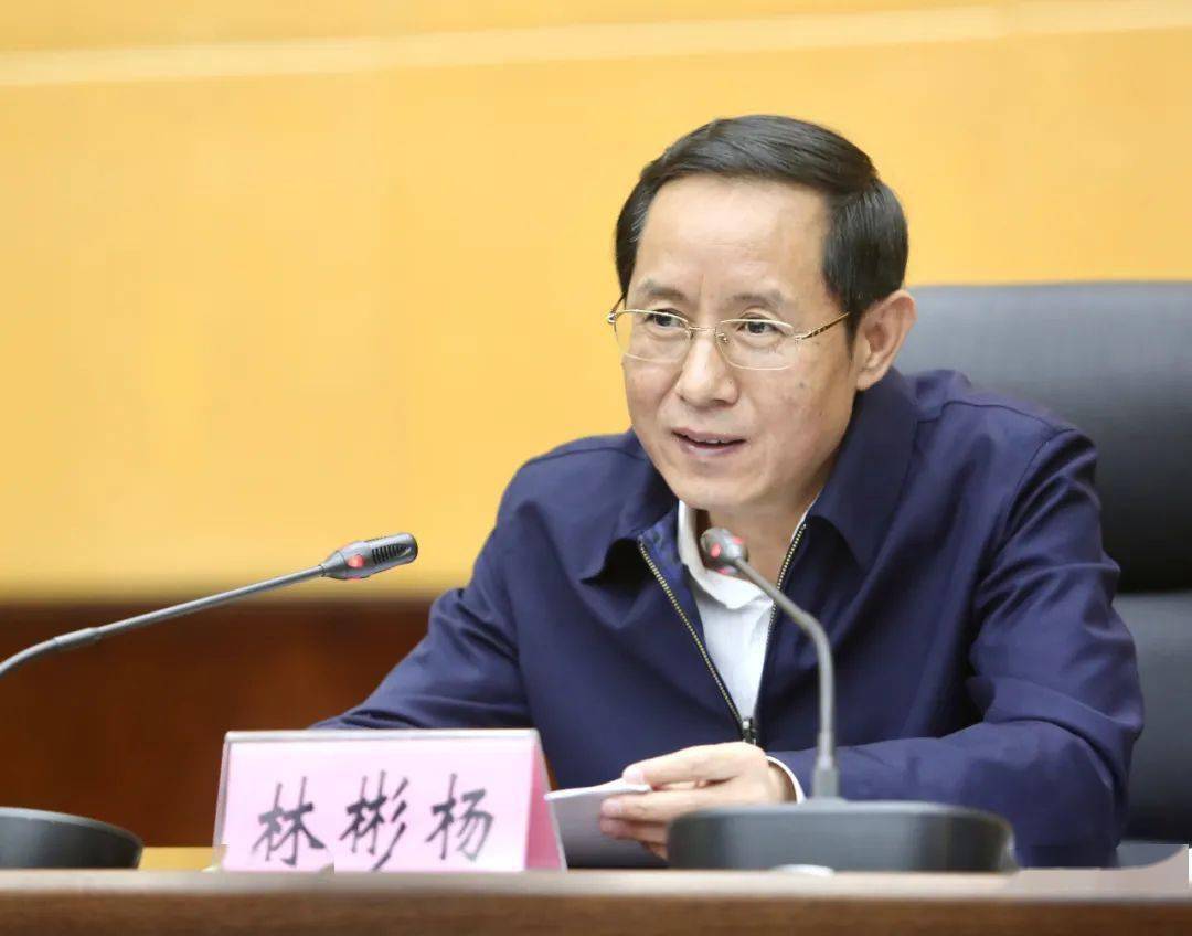 人大常委会主任熊永强,市领导李洪涛,杨志军,严盛平,市委秘书长吴照友