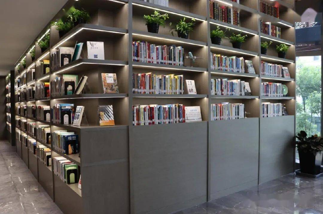 进阶网红文澜书屋杭城首家落地产业园内的浙图分馆