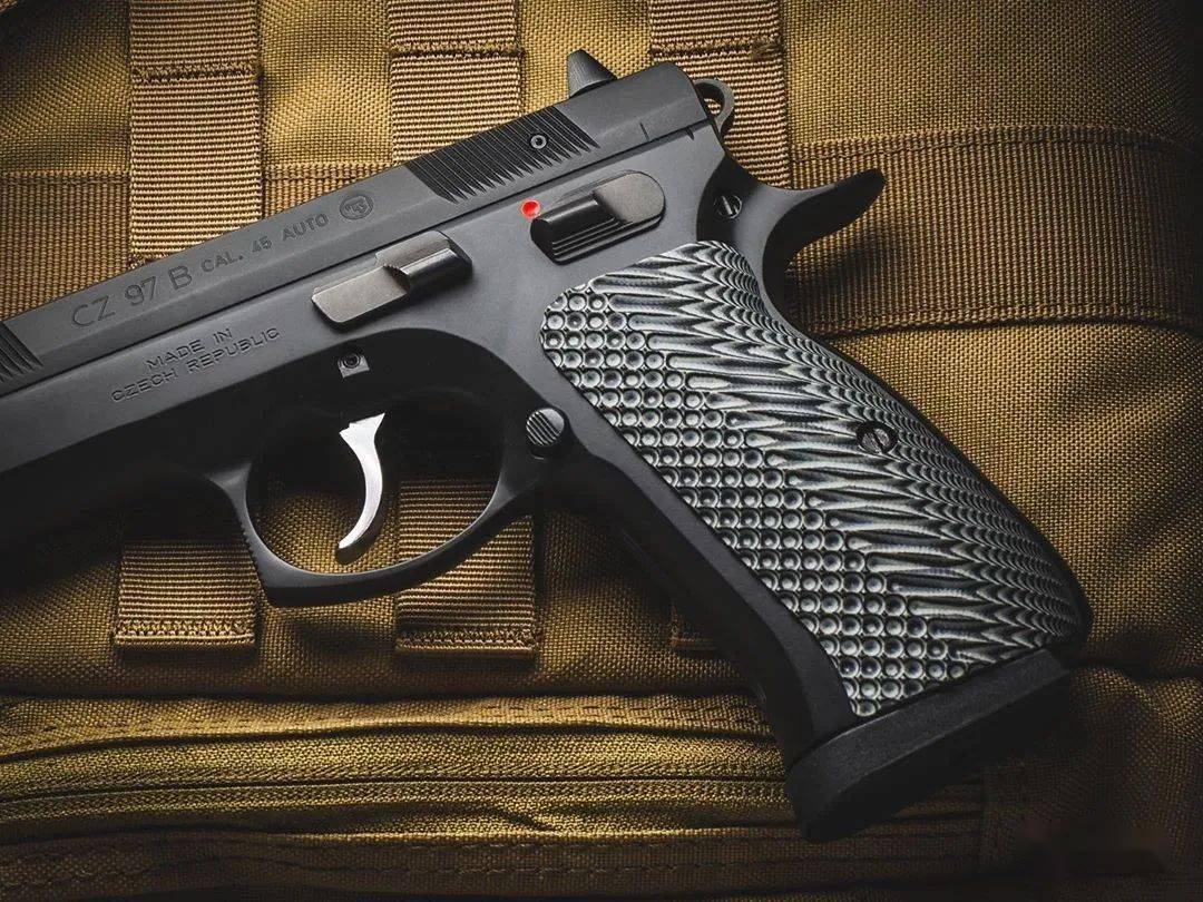 紧致贴合防滑减震手枪定制款握把片美图欣赏