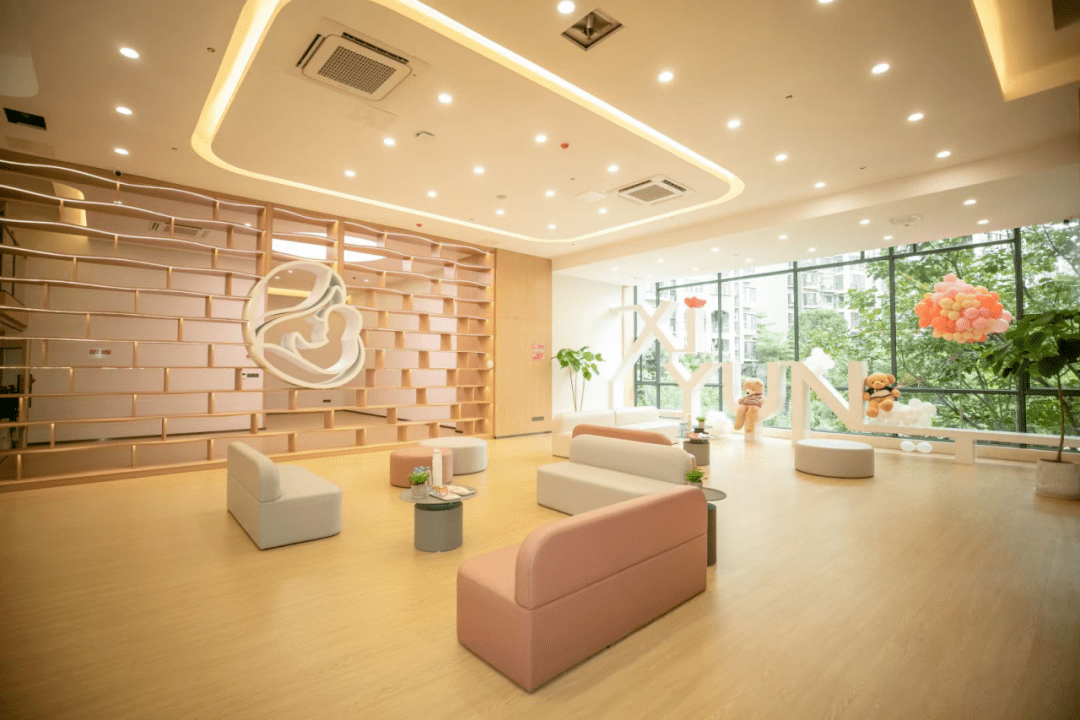 十几万元的月子中心长啥样,南宁孕妈挤破头也要住!最后她表示.