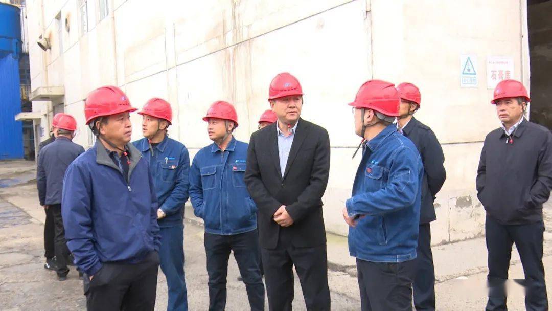 县委副书记县长刘明刚调研我县供热工作