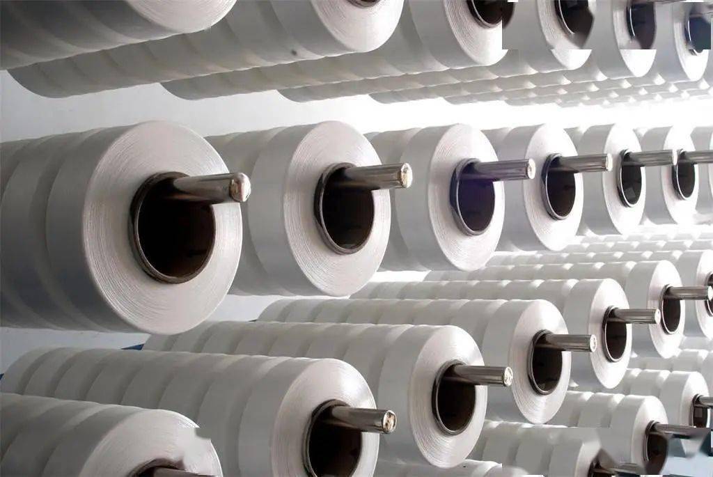 氨纶纤维(简称pu纤维),属于聚氨酯类结构,具有高延伸性,低弹性模量和