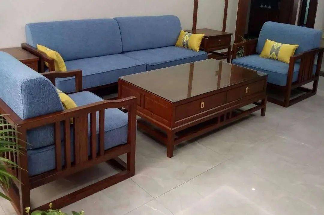 1028富华助农展大会特别推荐家具中的臻品红木