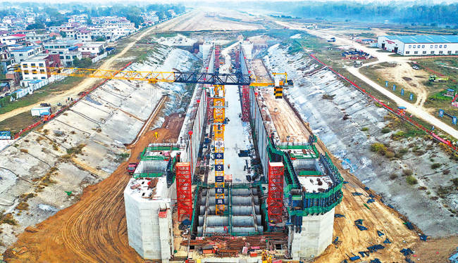 河南新添1座千吨级船闸沙颍河航道升级改造工程沈丘船闸主体结构完工