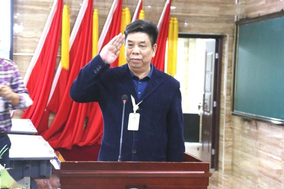 10月16日,湖南省君子文化研究会执行会长魏忠胜等领导,专家一行亲临