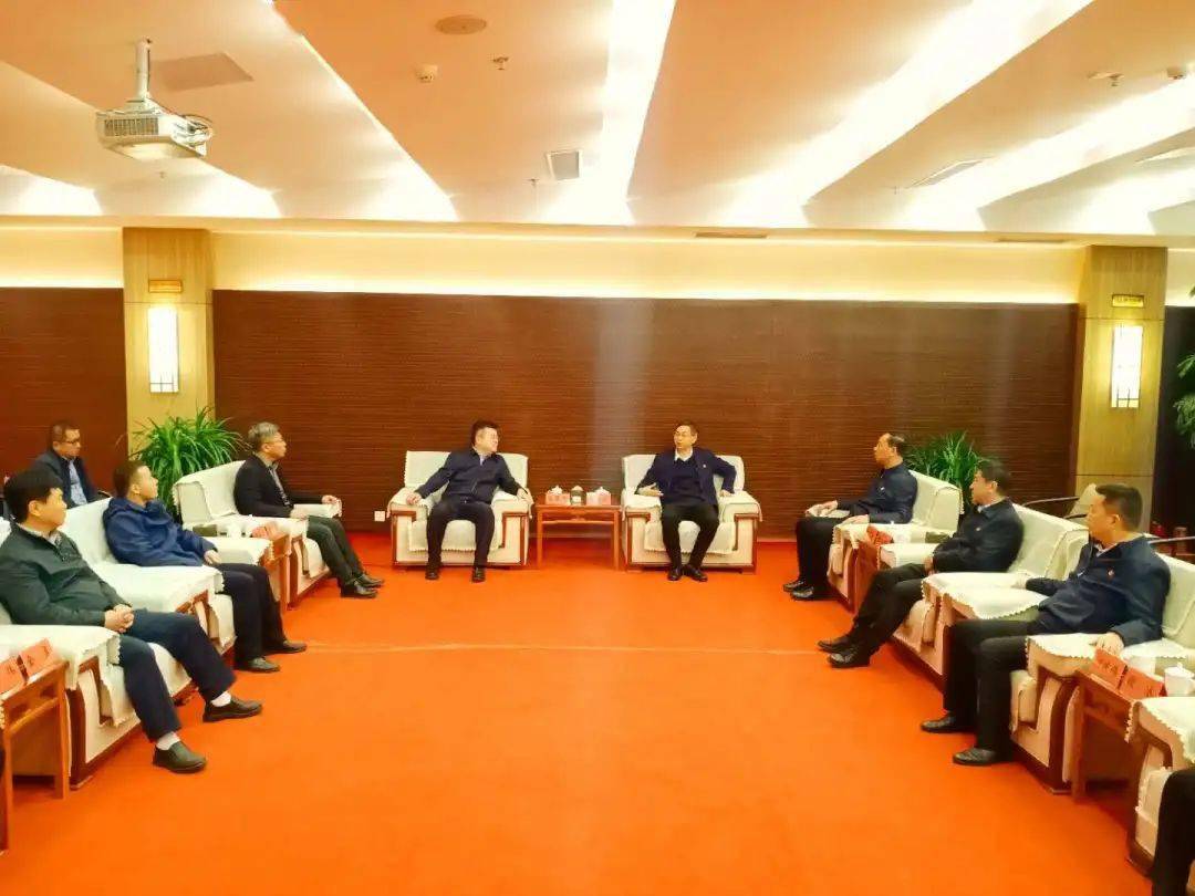 姜小林会见新疆托里县委书记宿召兵一行