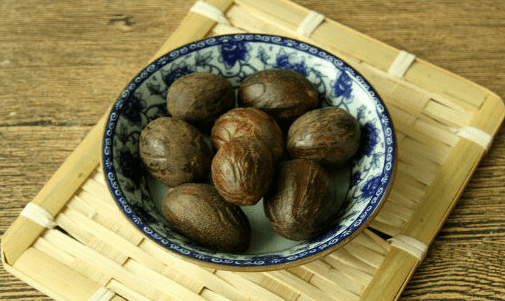 ⑤芝麻裸麦糊用料:裸麦粉50克,椰浆/牛奶100克,糖浆/蜂蜜1勺,黑芝麻酱