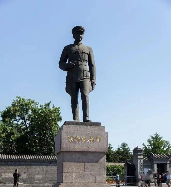 又称作"大帅府"或者"少帅府",它是当年军阀张作霖和其子张学良的私人