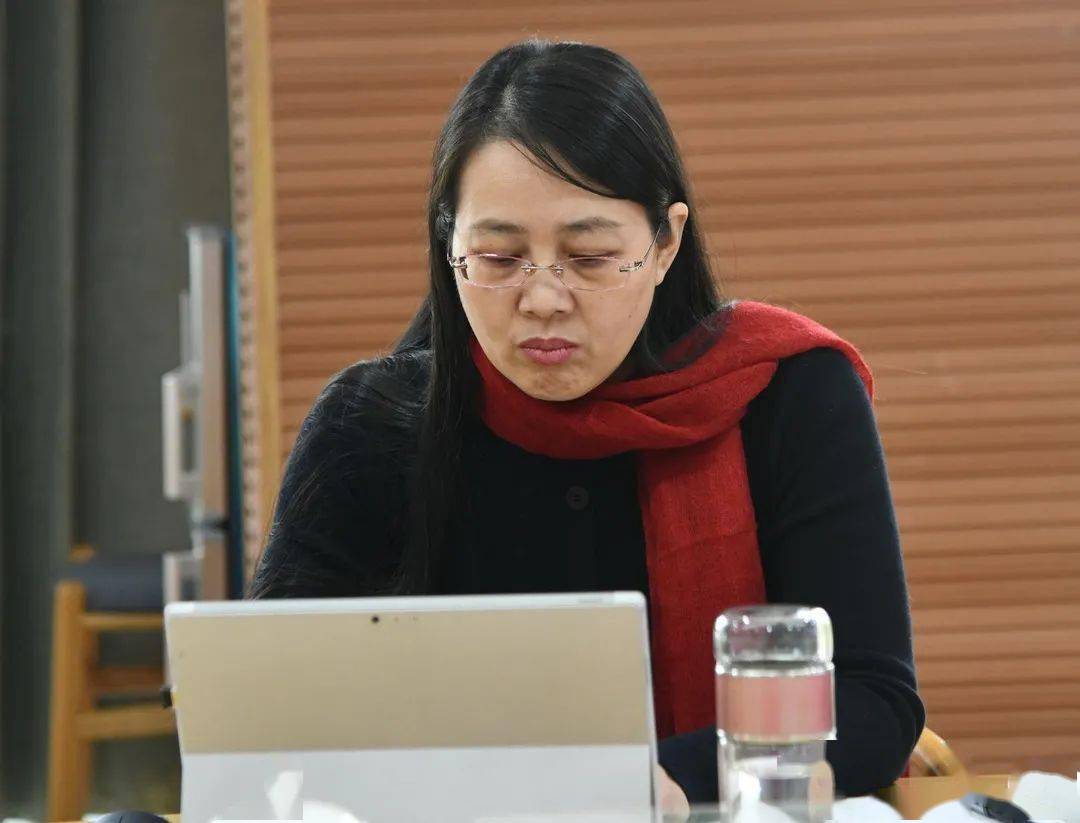 浙江省小学语文教研员余琴一行来浦指导课堂教学