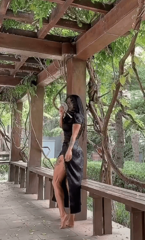 健身女孩穿上旗袍装是种什么体验?网友:糟糕,是心动的感觉