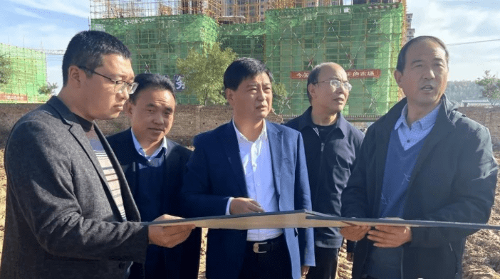 10月21日,清水县副县长裴亮亮对重点项目建设和2020年民生实事办理