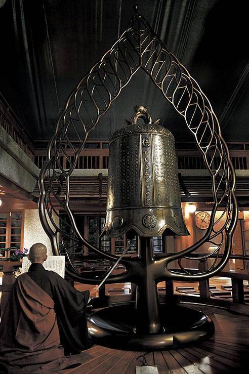 且听晨钟暮鼓声_钟鼓