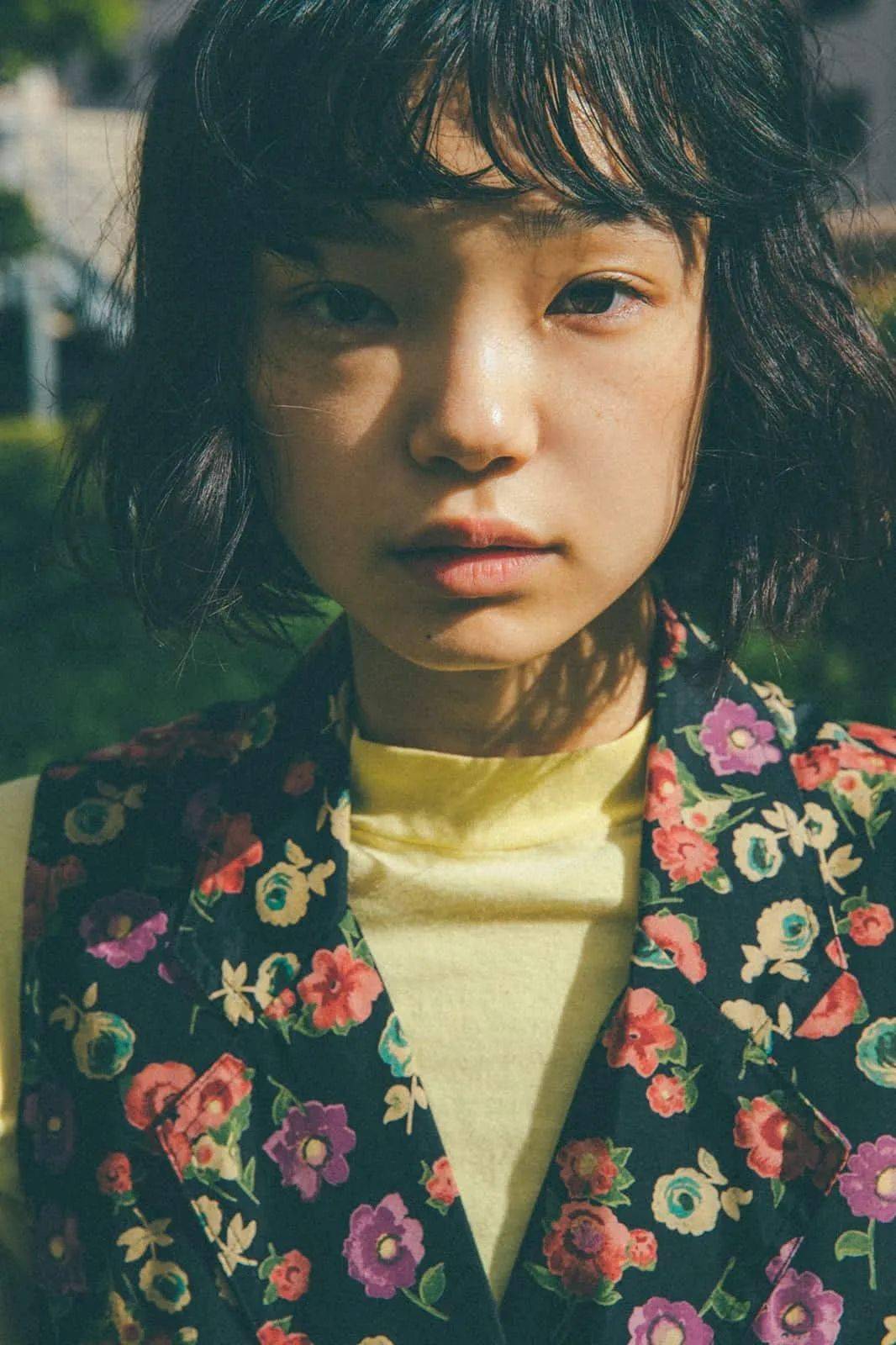 这本摄影师做的杂志有点太好看了