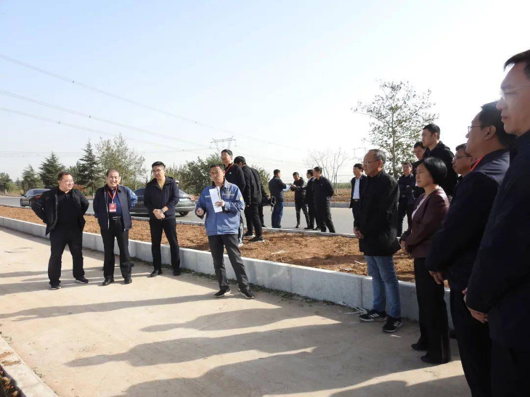 市政协专题视察农村人居环境整治和企业周边环境治理工作
