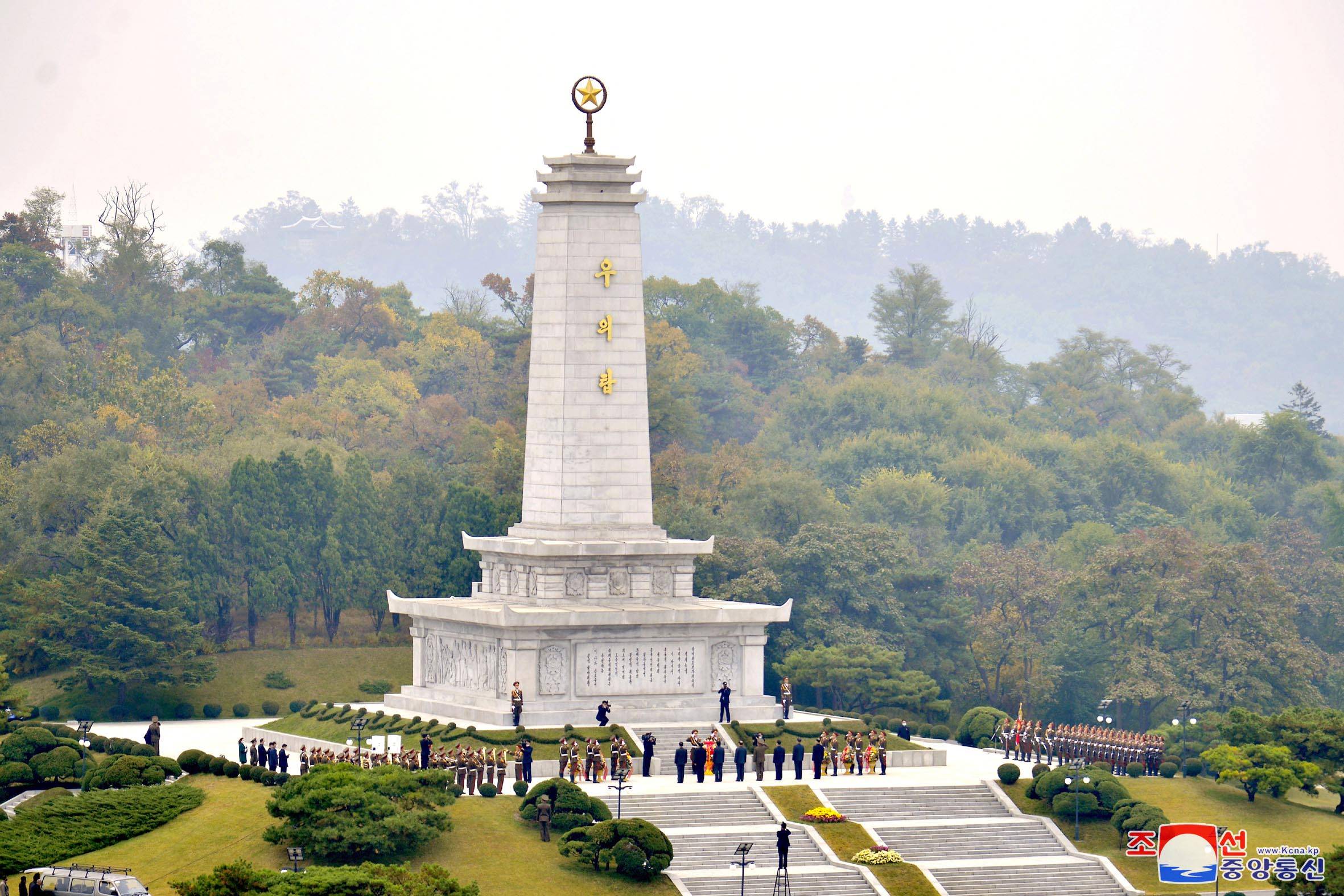 朝鲜志愿军烈士陵园图片
