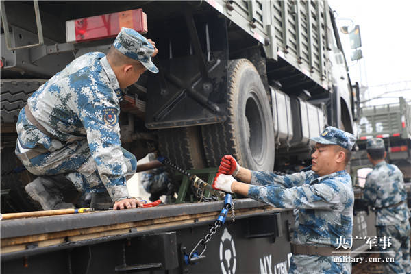 辎重跃进千里跨域精准保障空军后勤部某仓库开展实战训练