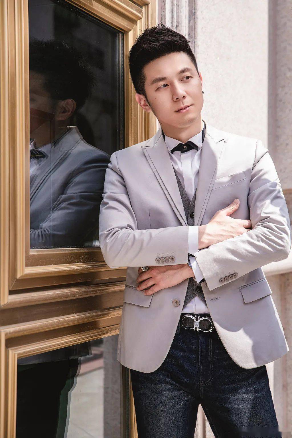 比原唱还洗脑,听一遍就忘不了!_张聿