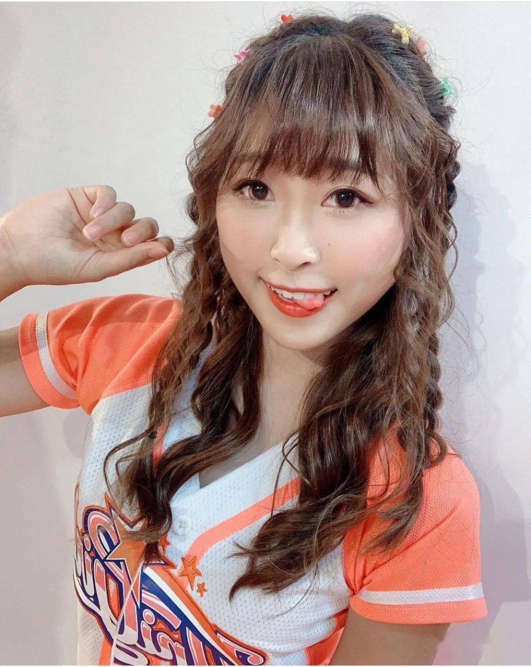 百花体坛面容可爱婴儿肥草食森女系